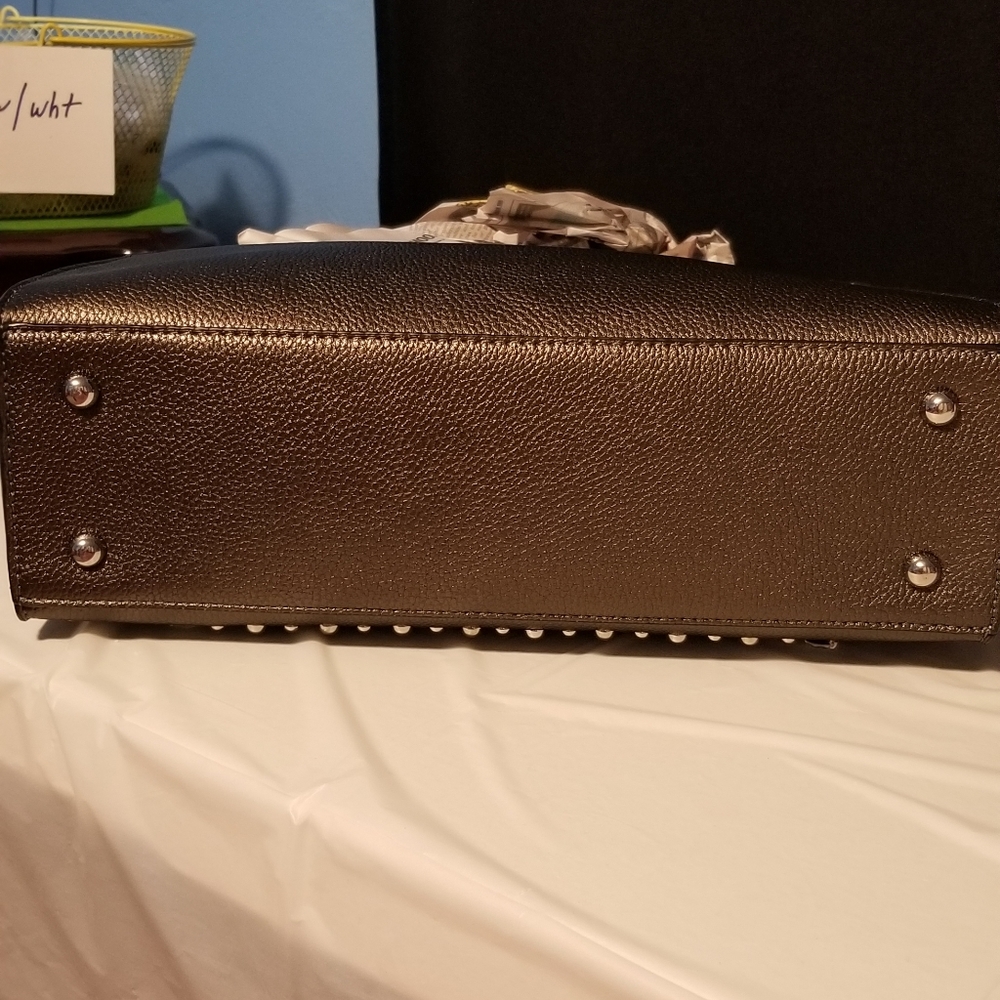 Handbag - Picture 5 of 8